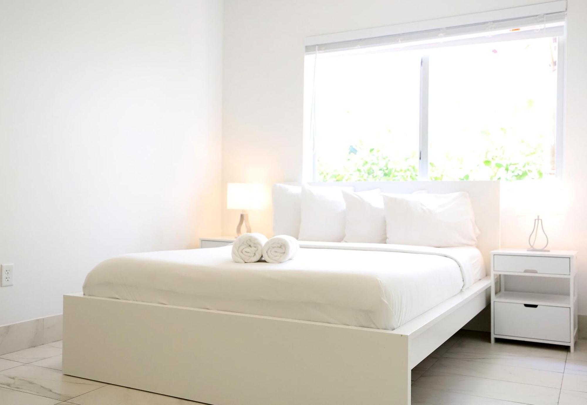 3 Minute Walk To Beach Bungalow Family Friendly Free Parking Маями Бийч Екстериор снимка